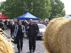  <a style='color: #fff;' href='/uploaded/photo/expo-bourse-du-23-avril-2017-5b26a9bc53e68.jpg'>(Télécharger)</a>