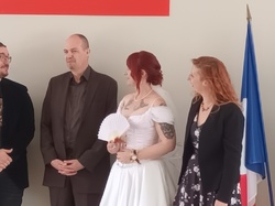  <a style='color: #fff;' href='/uploaded/photo/mariage-de-beatrice-et-dominique-63426d688a33f.jpg'>(Télécharger)</a>