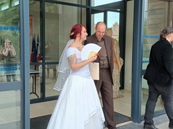  <a style='color: #fff;' href='/uploaded/photo/mariage-de-beatrice-et-dominique-63426d6986d89.jpg'>(Télécharger)</a>