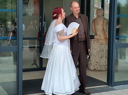  <a style='color: #fff;' href='/uploaded/photo/mariage-de-beatrice-et-dominique-63426d6998fe3.jpg'>(Télécharger)</a>