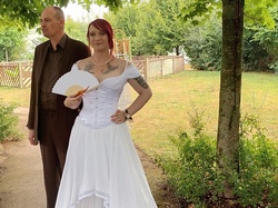  <a style='color: #fff;' href='/uploaded/photo/mariage-de-beatrice-et-dominique-63426d6a14212.jpg'>(Télécharger)</a>