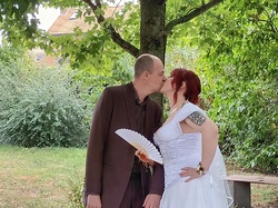  <a style='color: #fff;' href='/uploaded/photo/mariage-de-beatrice-et-dominique-63426d6a15697.jpg'>(Télécharger)</a>