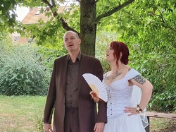  <a style='color: #fff;' href='/uploaded/photo/mariage-de-beatrice-et-dominique-63426d6a1703f.jpg'>(Télécharger)</a>