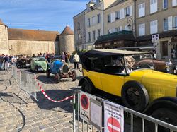  <a style='color: #fff;' href='/uploaded/photo/rallye-promenade-au-depart-de-dourdan-60bb1d4c1755d.jpg'>(Télécharger)</a>