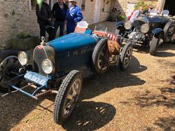  <a style='color: #fff;' href='/uploaded/photo/rallye-promenade-au-depart-de-dourdan-60bb1d4c6fca0.jpg'>(Télécharger)</a>